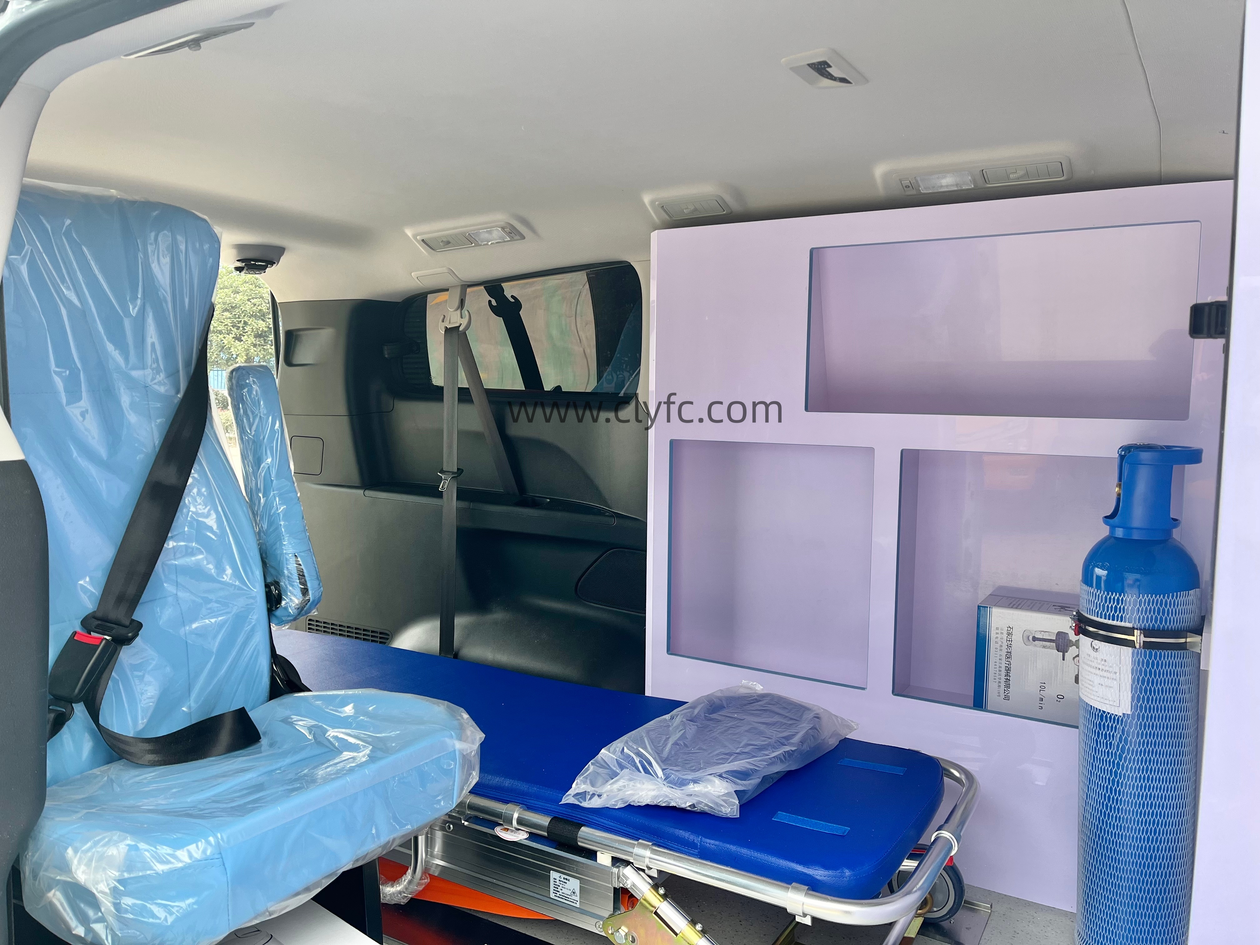 上海急救历代救护车：见证专业医疗救援车辆的演进与选型智慧