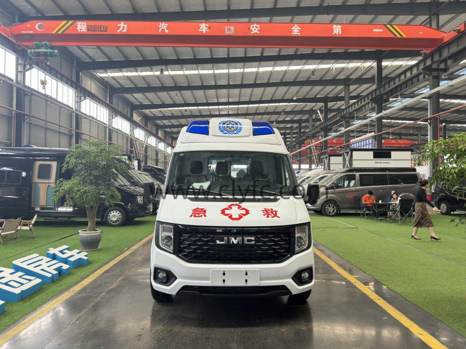 精准响应，高效守护：如何选择可靠的青海省负压救护车生产改装合作伙伴？